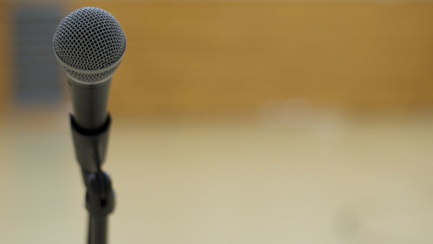 A real recording microphone. Context for speech recognition and the quality of training labels.